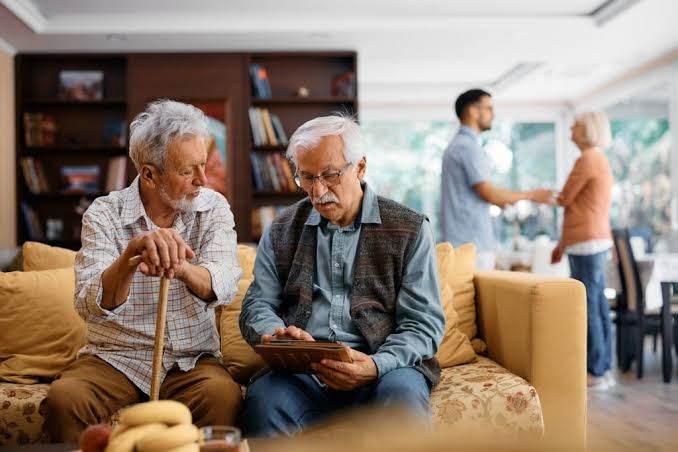 6 Standards That Support Excellence in Senior Care Operations
